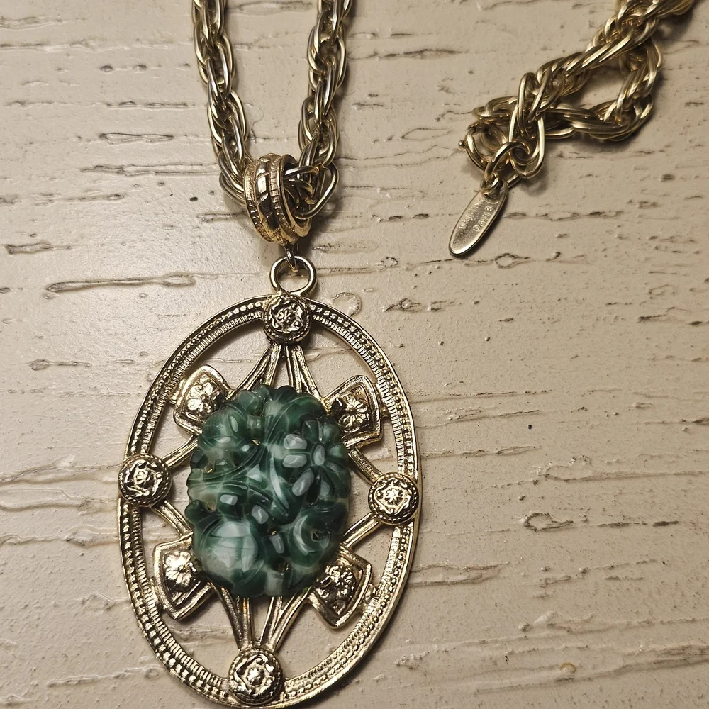 WHITING & DAVIS Signed Pendant Necklace Dark Green Cut Jade